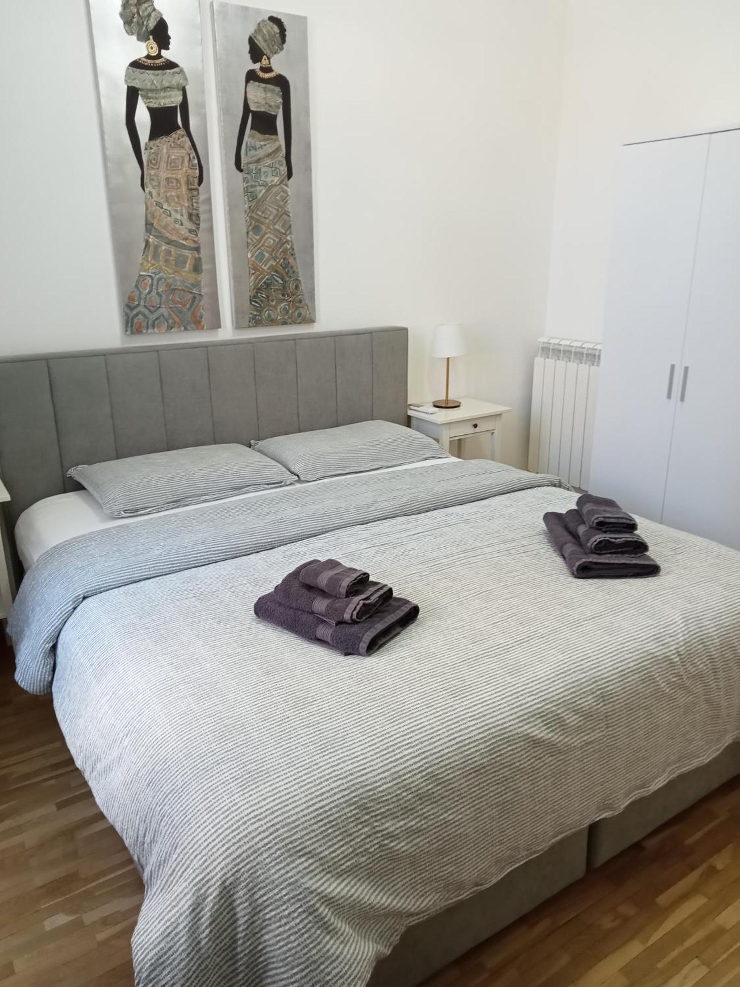 Fenix Rooms Триест Екстериор снимка